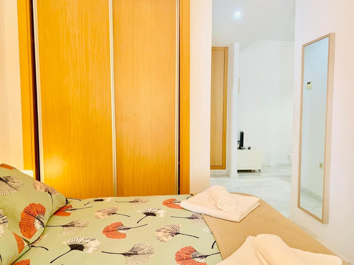 Homely Malaga Parras Con Terraza Interior Y Parking Privado Bajo Suplemento מראה חיצוני תמונה