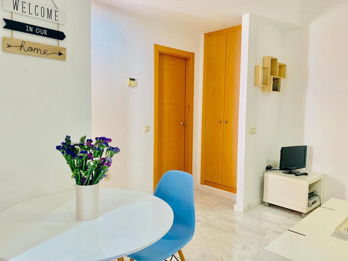 Homely Malaga Parras Con Terraza Interior Y Parking Privado Bajo Suplemento מראה חיצוני תמונה