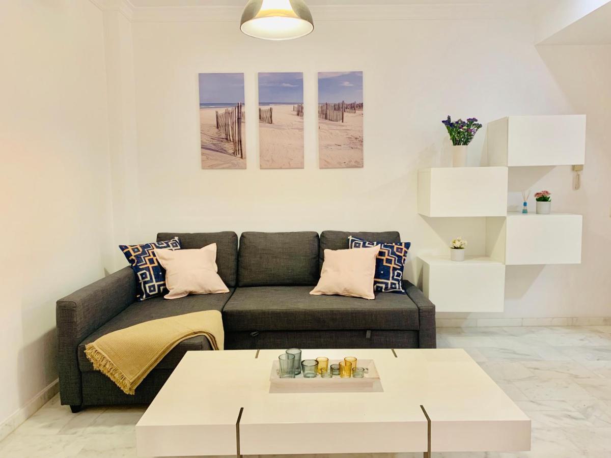 Homely Malaga Parras Con Terraza Interior Y Parking Privado Bajo Suplemento מראה חיצוני תמונה