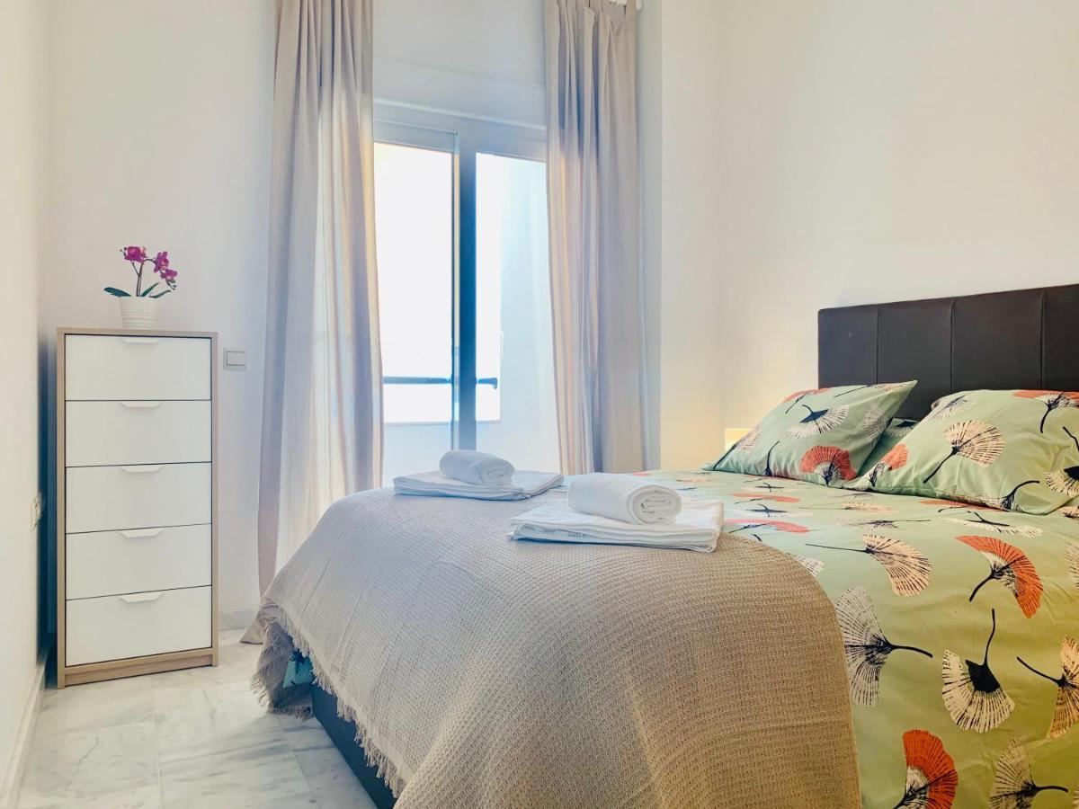 Homely Malaga Parras Con Terraza Interior Y Parking Privado Bajo Suplemento מראה חיצוני תמונה