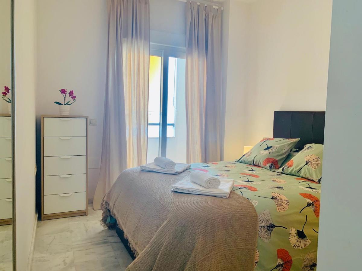 Homely Malaga Parras Con Terraza Interior Y Parking Privado Bajo Suplemento מראה חיצוני תמונה
